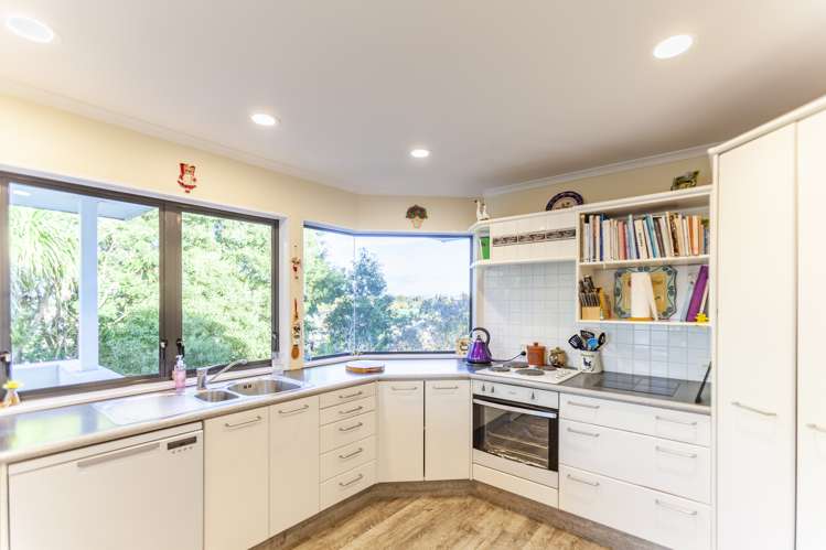 37 Hetley Crescent Taradale_16