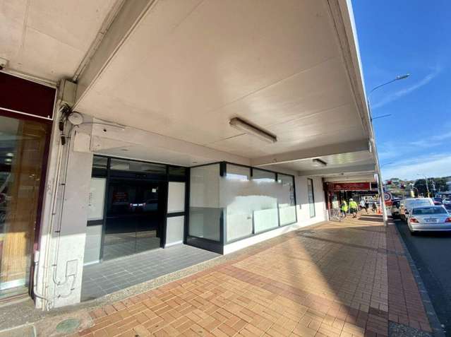 Prime retail space on Kitchener Road!