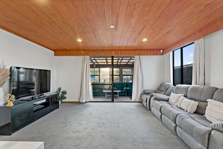 19 Posa Avenue_1