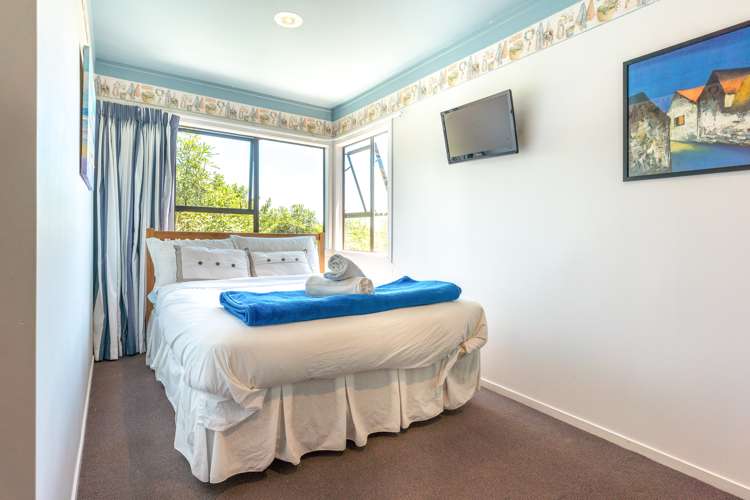 13 Marine View Road Onetangi_9