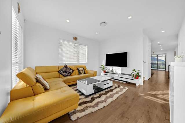 32 Matahae Drive Flat Bush_1