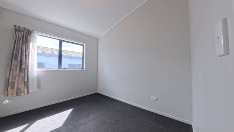 80 a Triangle Road Massey_12