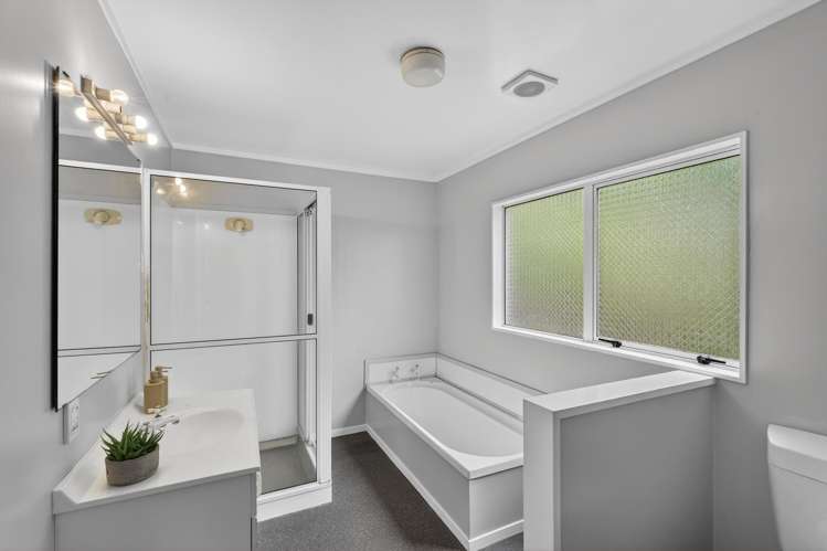 2/38 Rukutai Street Orakei_10