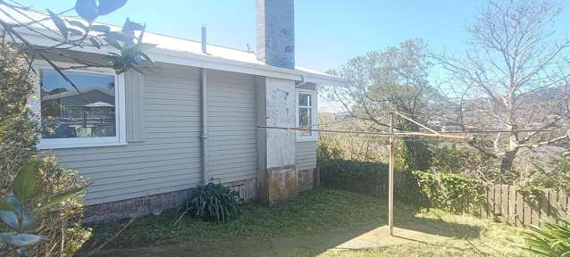 3 Bdm House in Johnsonville - Your Secret Garden