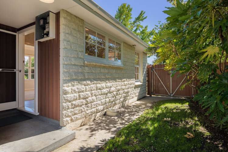 9 Wadsworth Crescent Redwoodtown_19