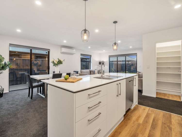 79 Oaks Drive Lincoln_7