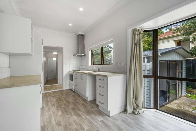 18A & 18B Ahiriri Avenue Avondale_12