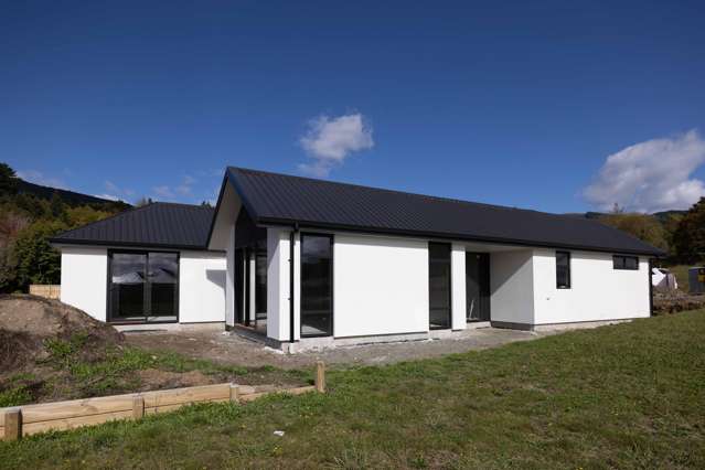Sought-after Location, Quality 181sqm Build