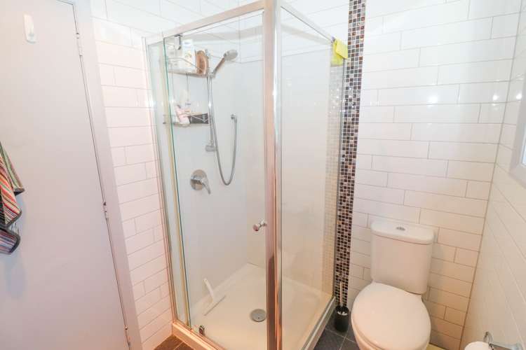 818 Mount Pleasant Road Thames_14