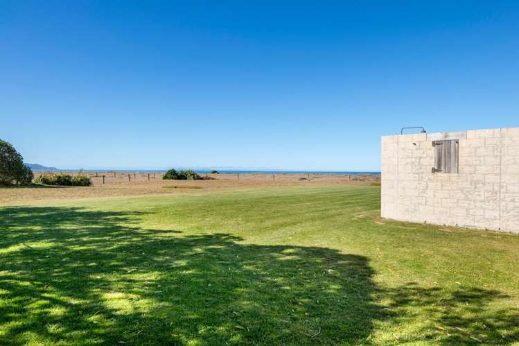 16 Hinepango Drive Rarangi_30