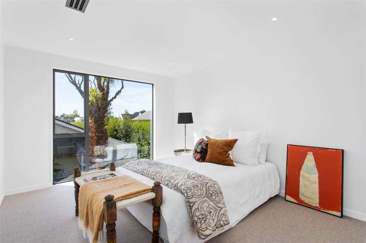 24a Queens Avenue Merivale_11