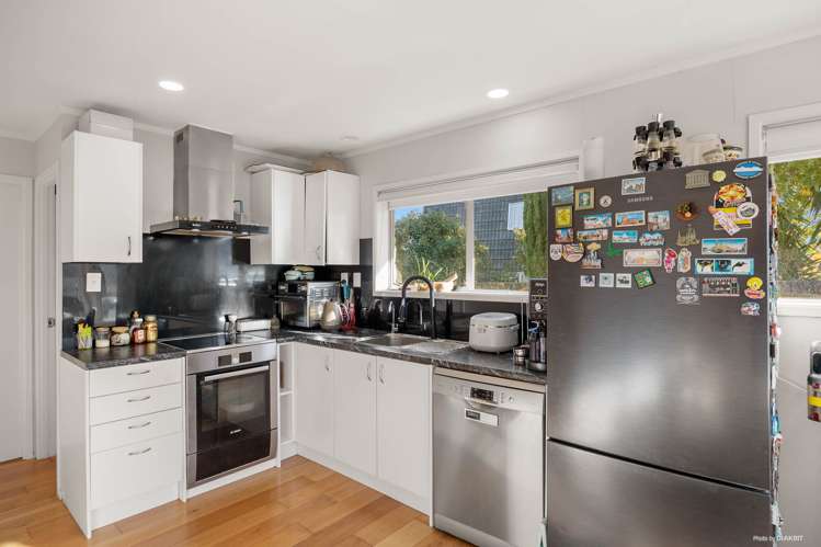 1/17 Hedge Row Sunnyhills_9