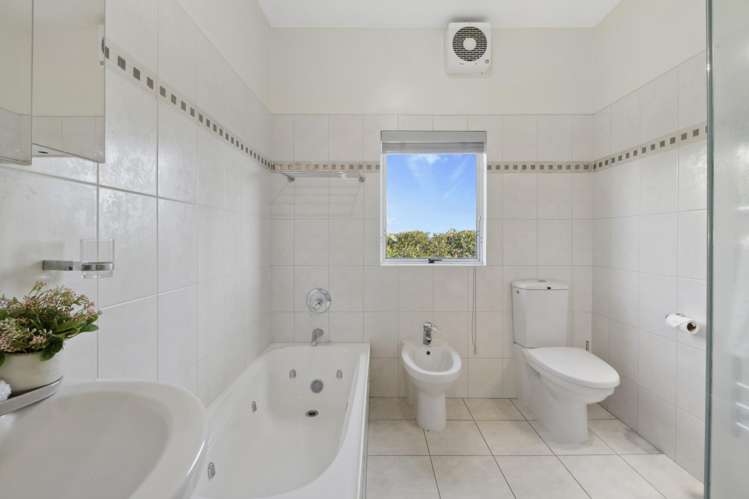 27c Heathcote Road Castor Bay_14