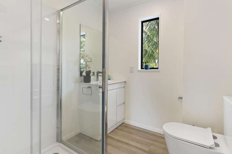 55 Paragon Avenue Beach Haven_21