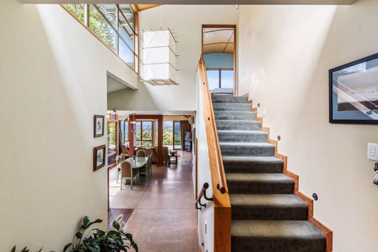 318 Forest Hill Road Waiatarua_11