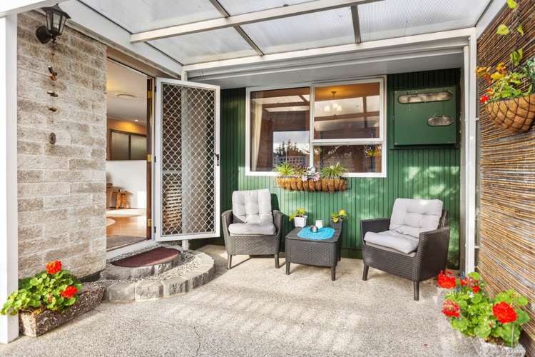 2/11 Thornton Road Milford_7