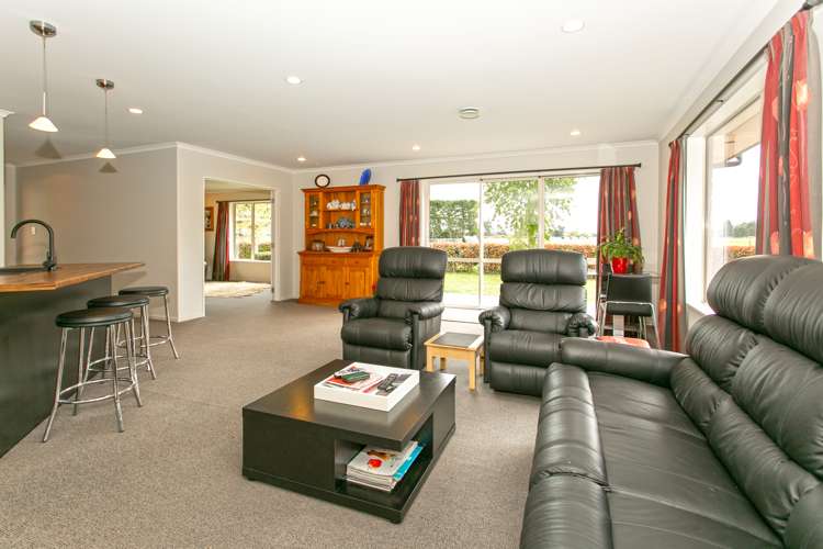 759 Somerton Road Chertsey_6