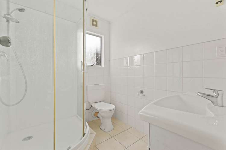 17 Fratley Avenue Farm Cove_15