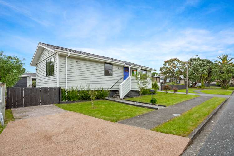 8 Bosun Place Te Atatu Peninsula_23