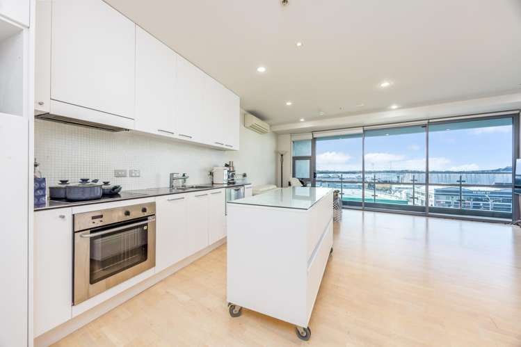 706/30 Beach Road Auckland Central_1