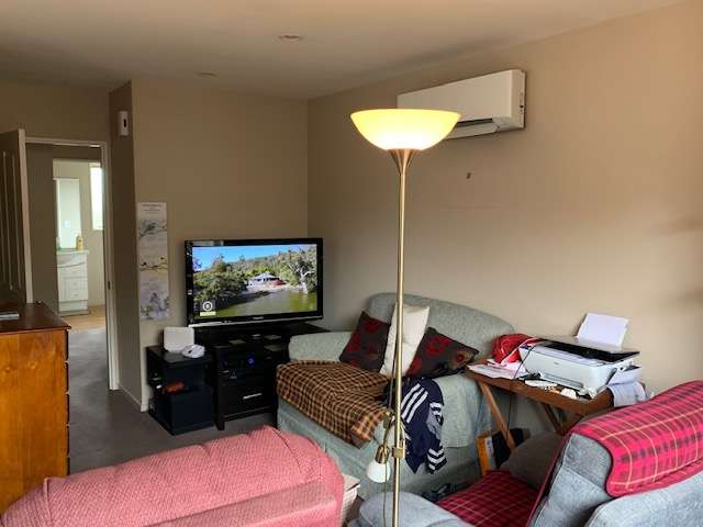 17a Bassett Street 'OVER 60'S UNIT' Burwood_3