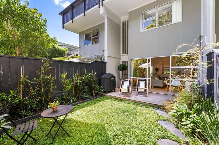 2/145 Howe Street Freemans Bay_11