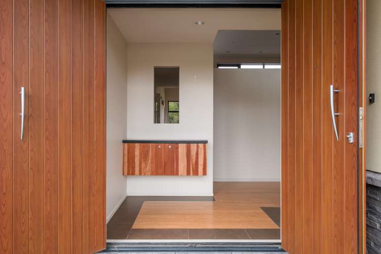 141 Riverside Road Whataupoko_1