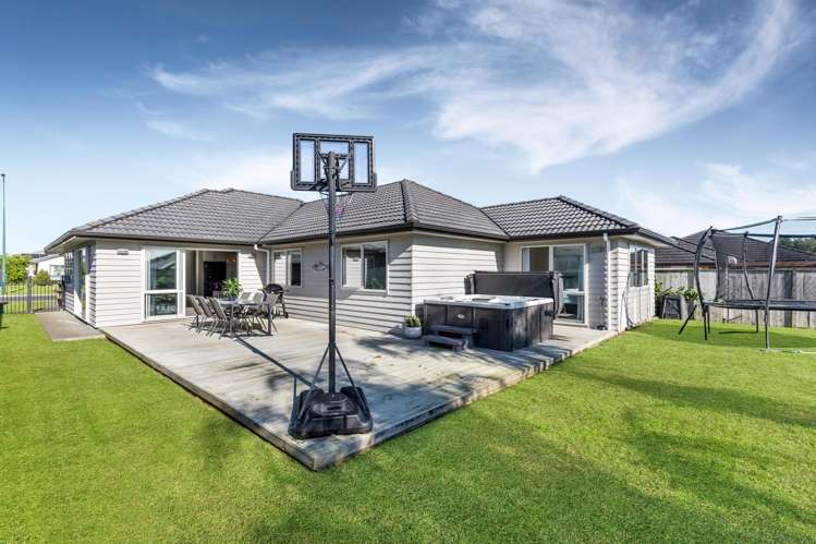 61 Turnberry Drive Wattle Downs_8