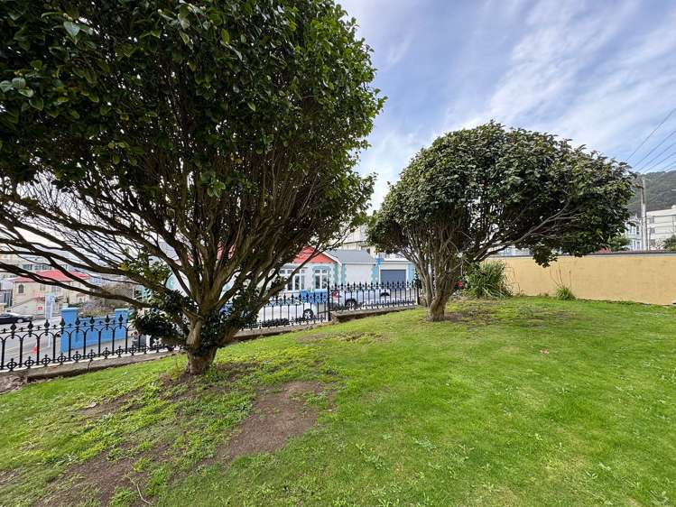 Address withheld Mount Victoria_0