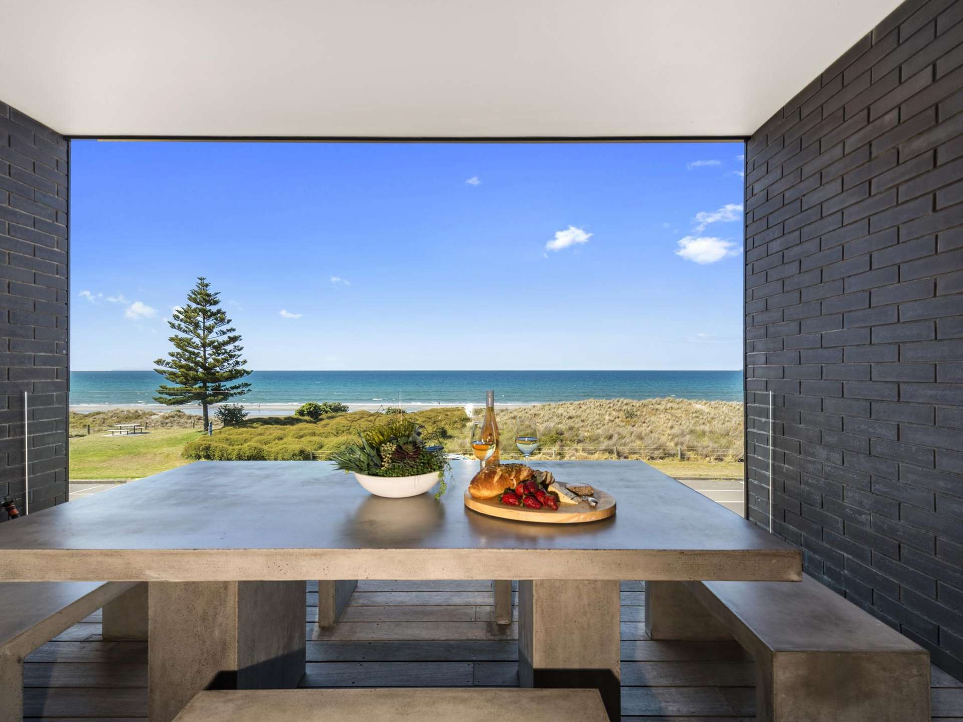 211 Marine Parade Mt Maunganui_0