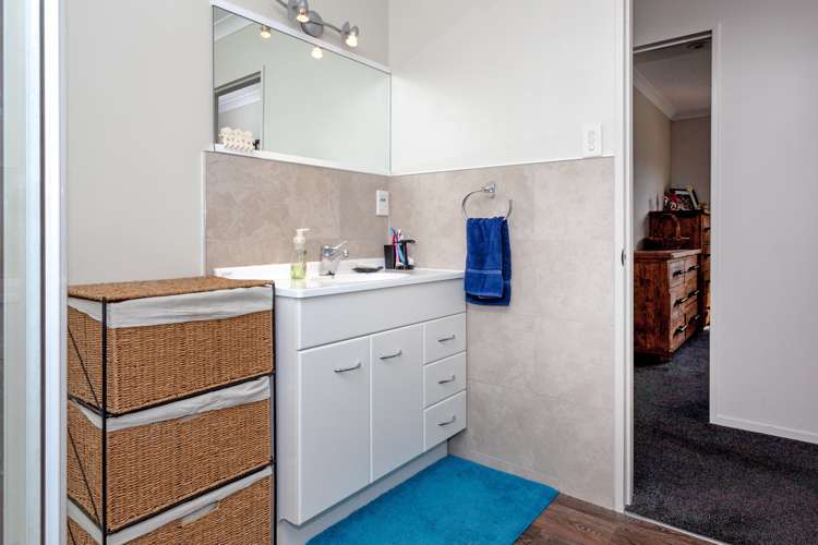 36 Charles Green Drive Cooks Beach_1