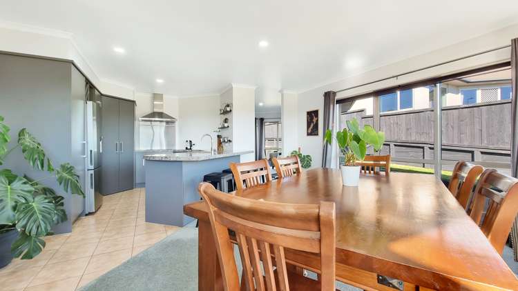 123 Basley Road Owhata_3