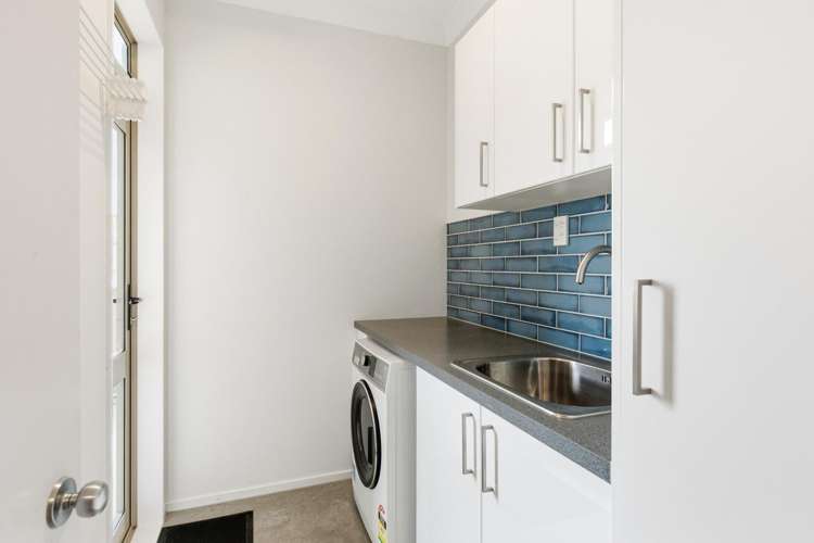 23 Chippenham Grove Churton Park_17