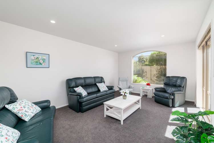 2 Cyclamen Place Aidanfield_9