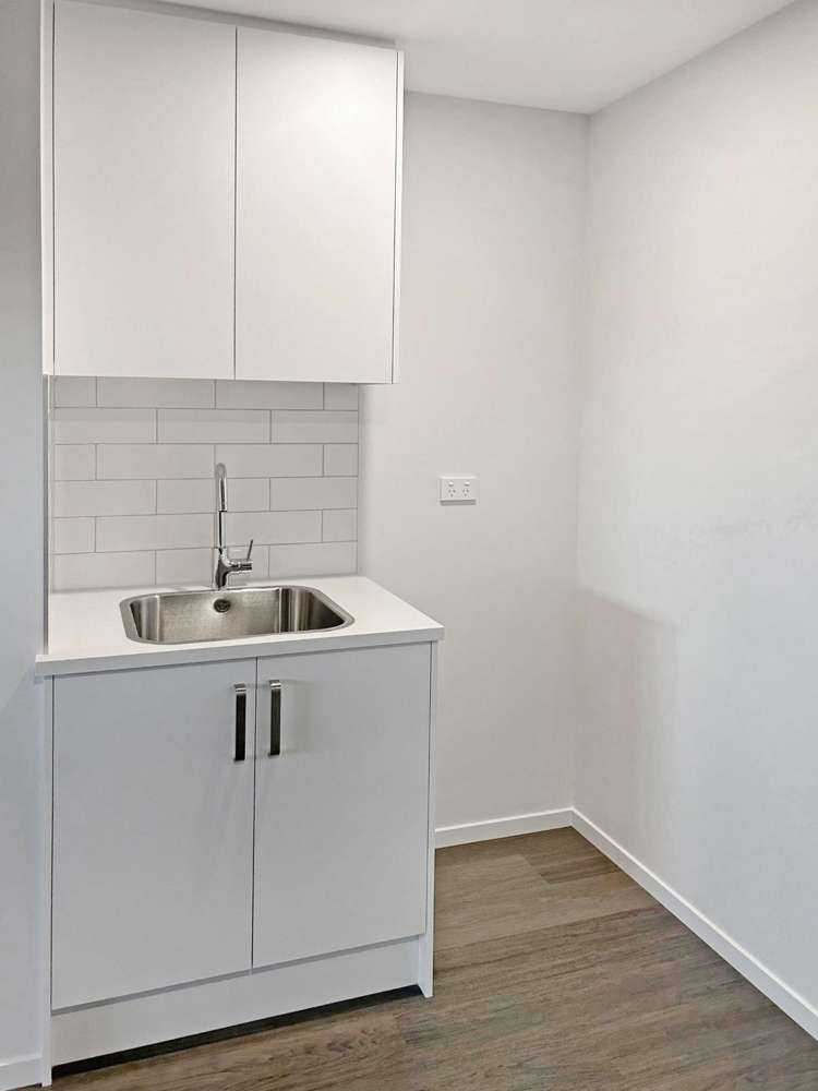 27 Collisson St Leeston_10