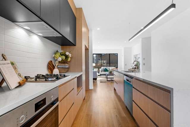 4 Whakaora Lane Flat Bush_3