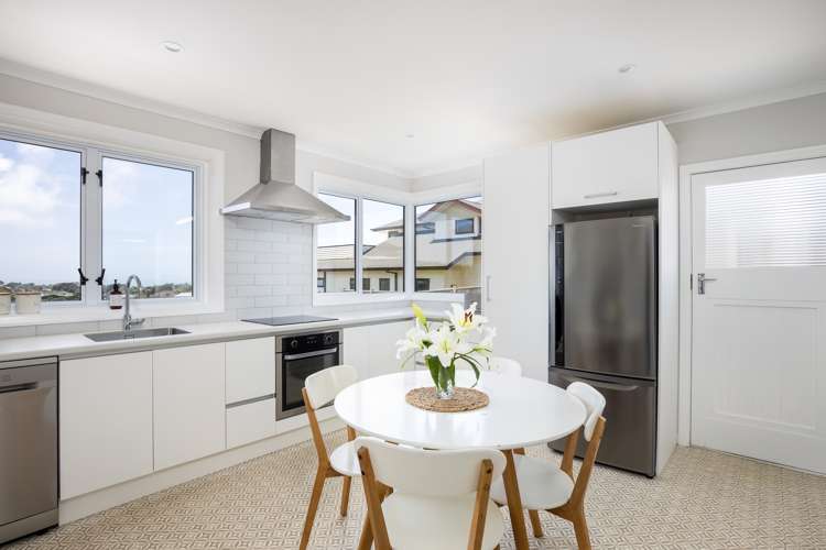 7 Lemont Place Westown_5