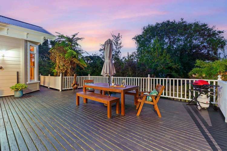 3 Wedgewood Grove Raumati Beach_2