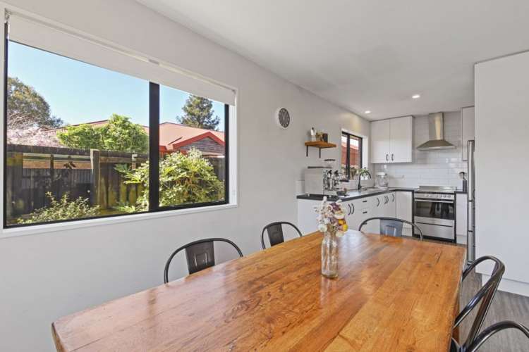 5 Somerset Place Woodend_6