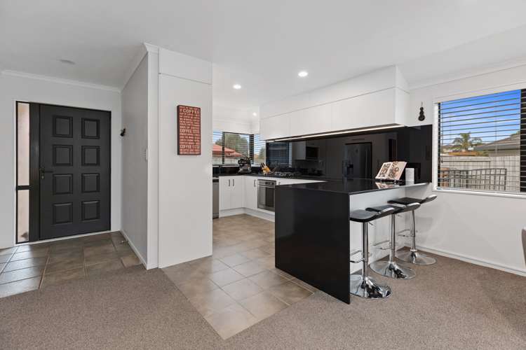 5 Lamia Grove Papamoa_5