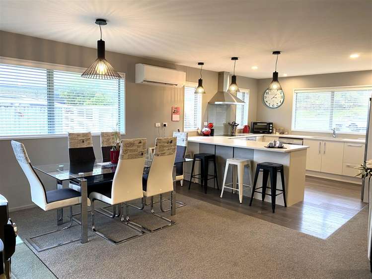 158 Coulson Road Paroa_8