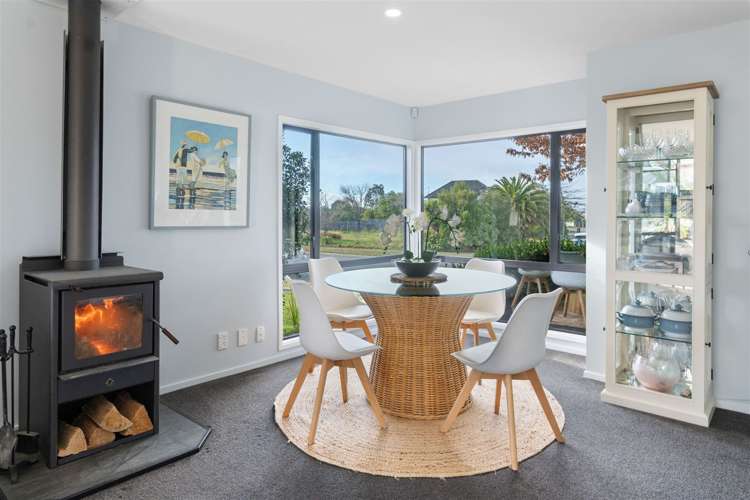 9 Travis Country Drive Burwood_7