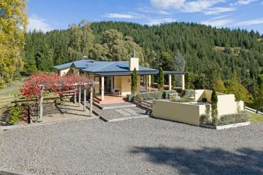 1544 Kahuranaki Road_1