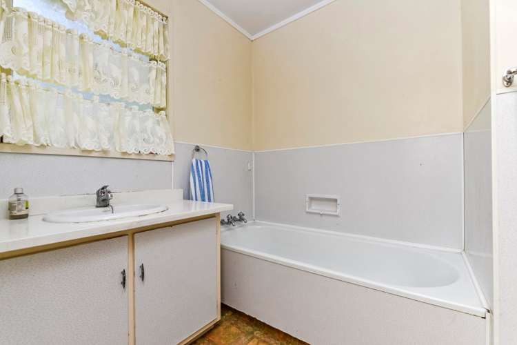 81 Roseberry Avenue Birkenhead_7