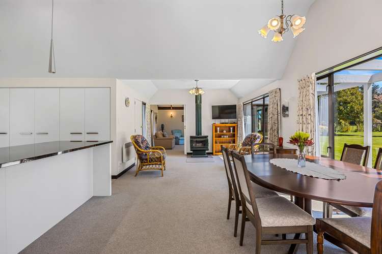394 Heywards Road_5