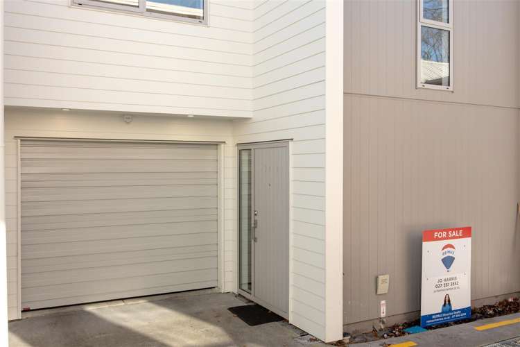 2/16 Hammond Street Hamilton Central_12