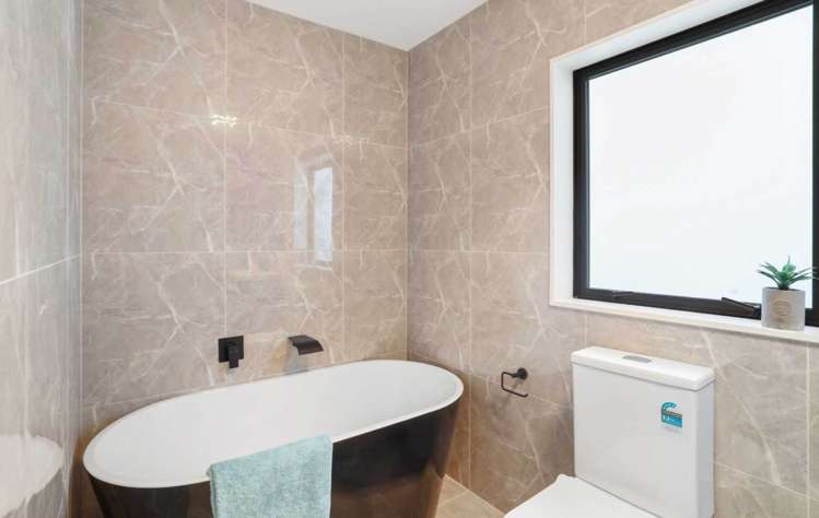 5b Woodhouse Place West Harbour_19