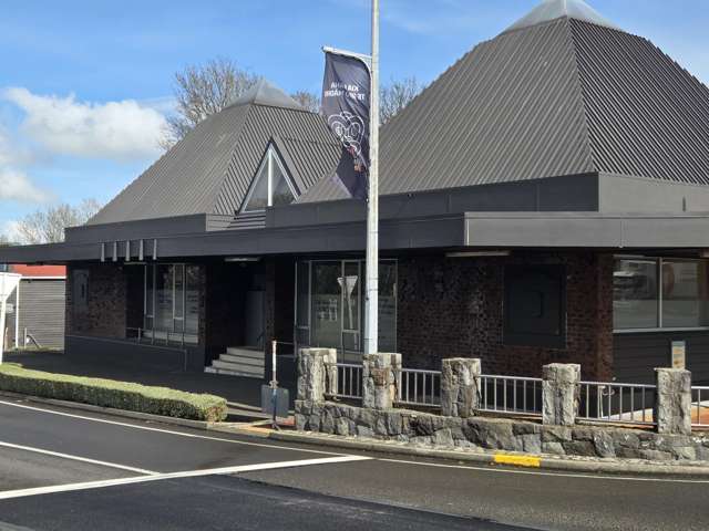 323 Broadway Stratford_1