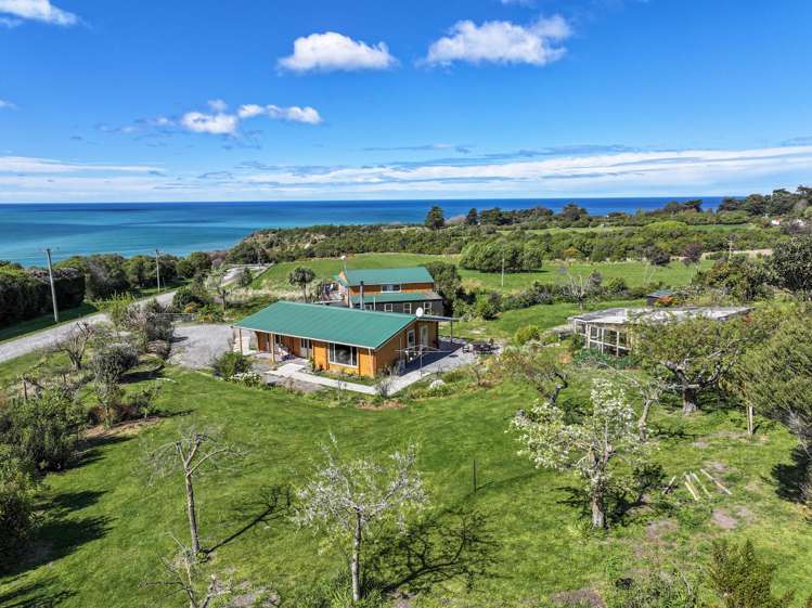 6 Port Robinson Road_0