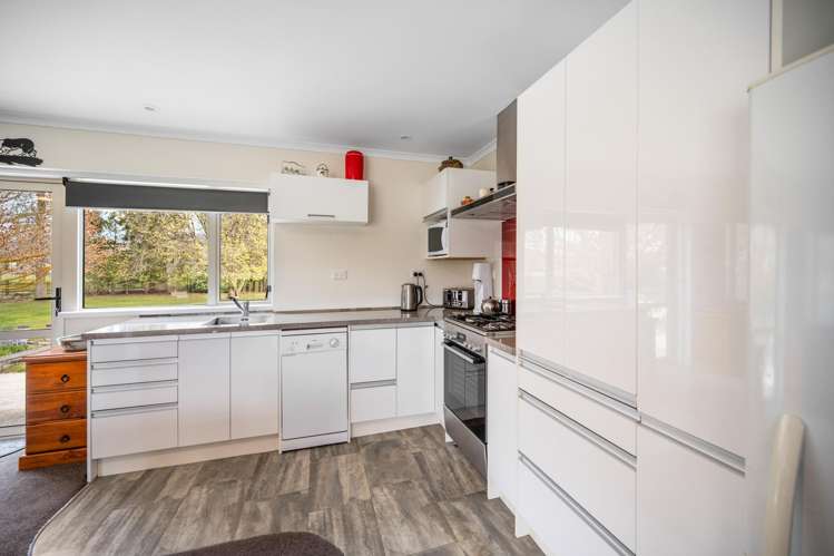 150 Airport Road Alexandra_18